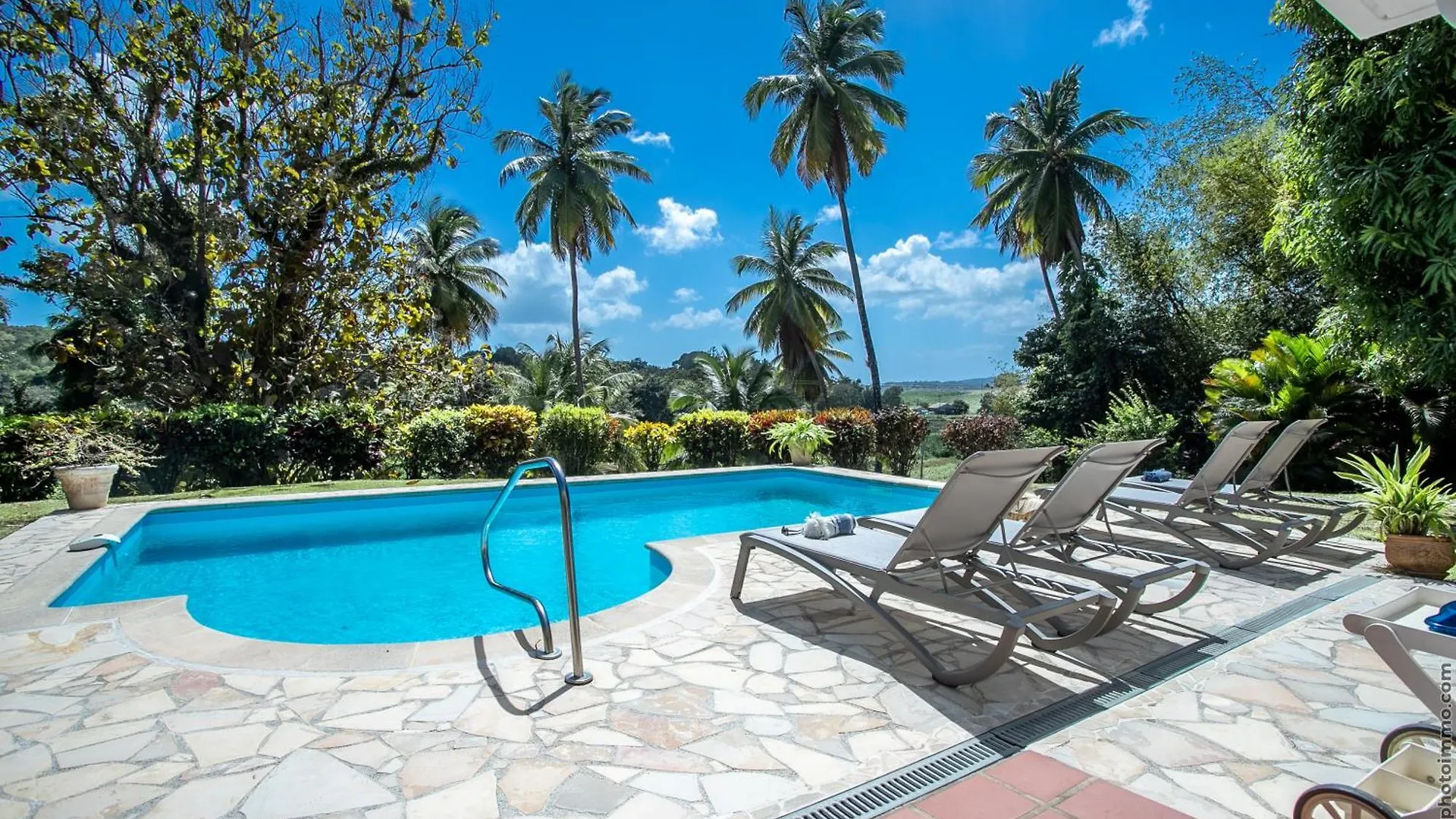 Villa D'Exception Tout Confort Au Coeur De La Nature Avec Piscine Privee - 3 Chambres ! Morne la Valeur