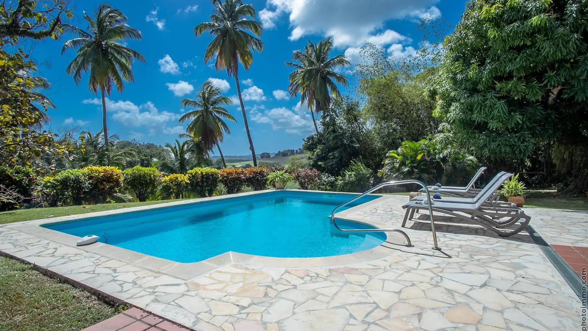 Villa D'Exception Tout Confort Au Coeur De La Nature Avec Piscine Privee - 3 Chambres ! Morne la Valeur